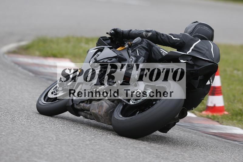 /Archiv-2024/13 22.04.2024 Plüss Moto Sport ADR/Freies Fahren/925